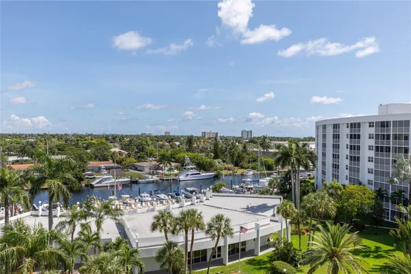 $224,500 | 2731 Northeast 14th Street Causeway, Unit 710, Pompano Beach, FL 33062