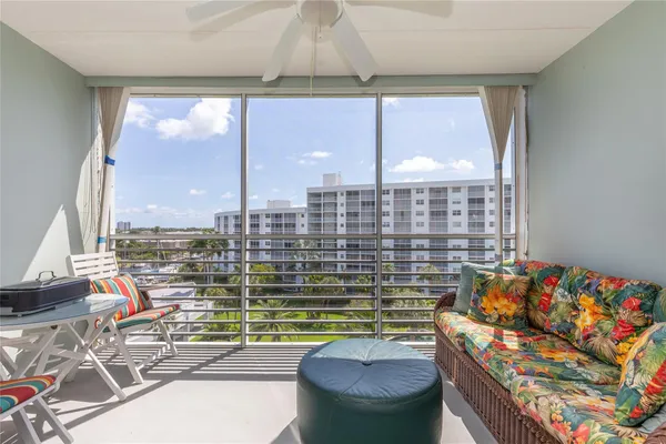 $224,500 | 2731 Northeast 14th Street Causeway, Unit 710, Pompano Beach, FL 33062