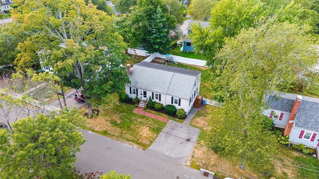 49 Springvale Road Reading, MA 01867 - Photo 29 of 42 Gallery Image 29