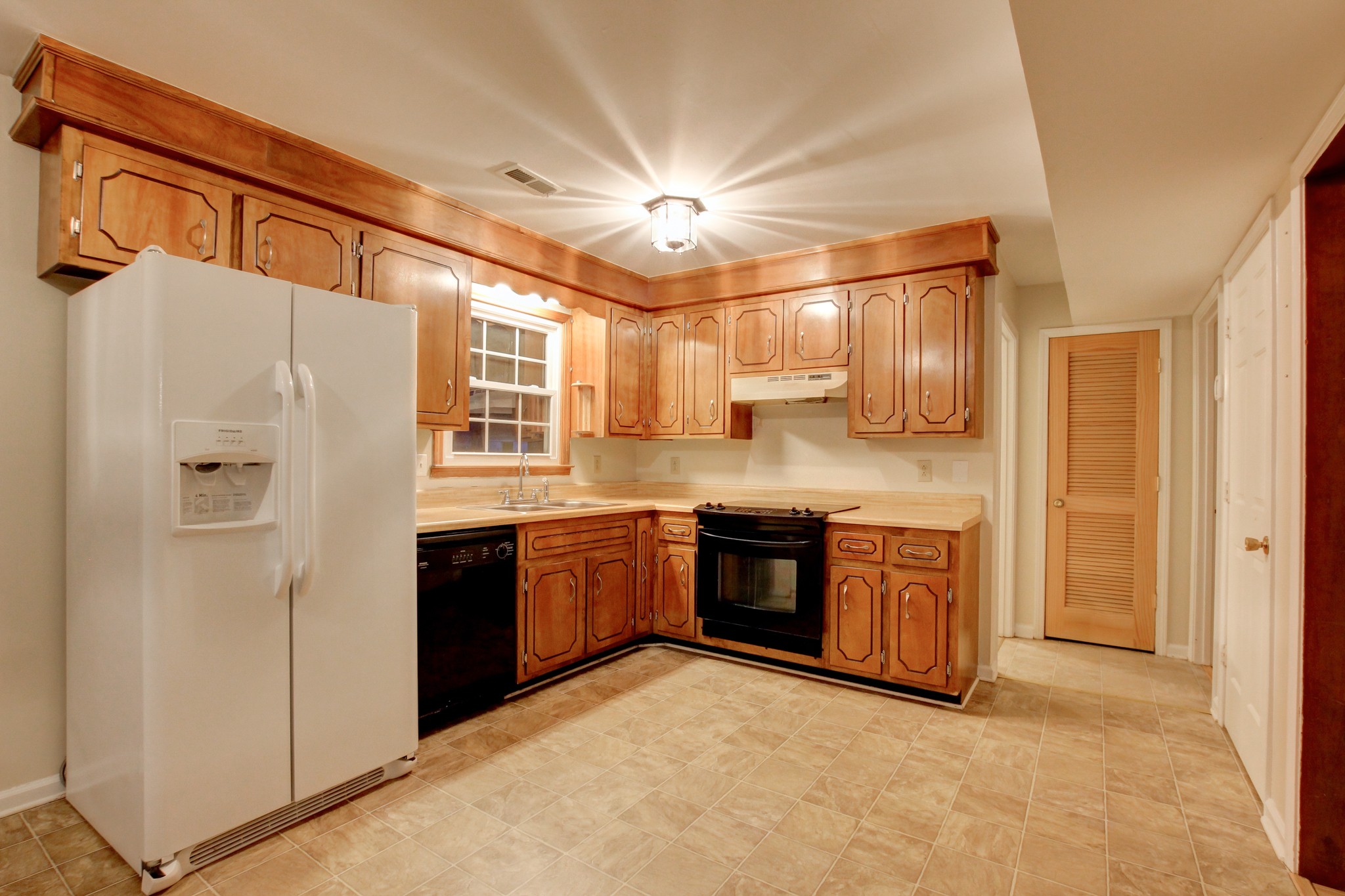 4785 Chester Harris Road Woodlawn, TN 37191 - Photo 5 of 35 Gallery Image 5