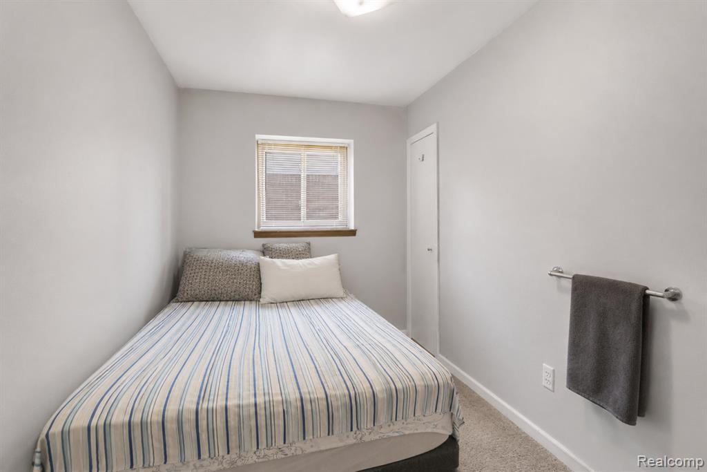 18823 Millar Road Clinton Township, MI 48036 - Photo 31 of 37