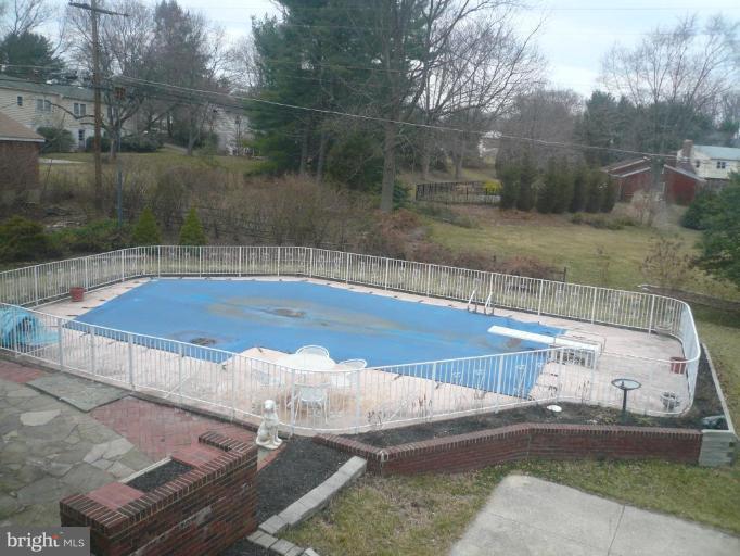 1002 Kirkcolm Road Towson, MD 21286 - Photo 14 of 17 Exterior #3