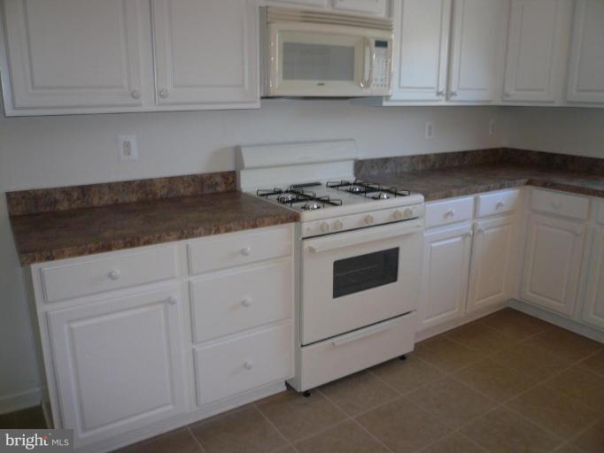 1002 Kirkcolm Road Towson, MD 21286 - Photo 4 of 17 Kitchen #3