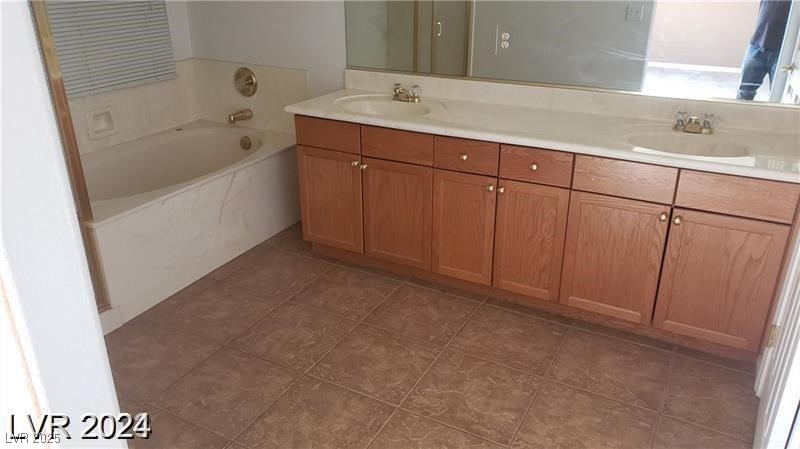 1423 Orange Jubilee Road Henderson, NV 89014 - Photo 27 of 38