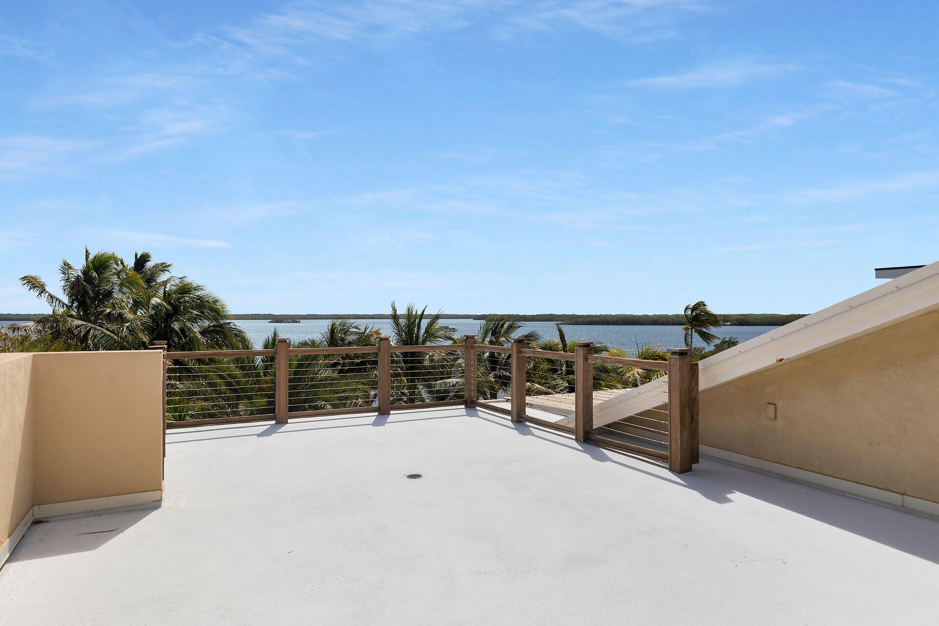 352 Sound Drive Key Largo, FL 33037 - Photo 33 of 61 Rooftop deck
