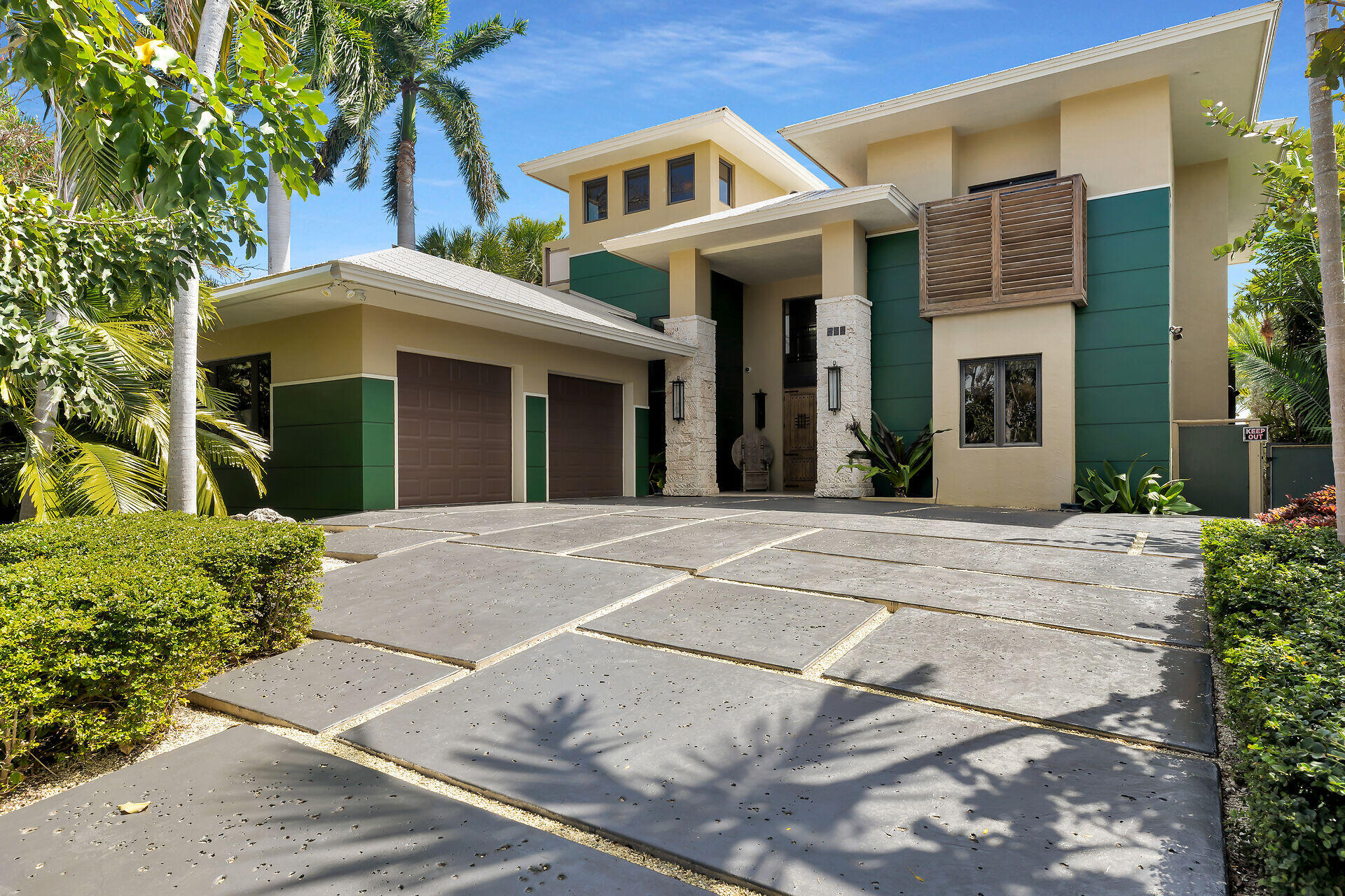 352 Sound Drive Key Largo, FL 33037 - Photo 50 of 61 Pavered driveway