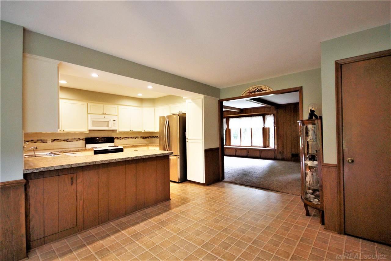 64743 Wolcott Road Ray, MI 48096 - Photo 10 of 18 50020408-9.JPG