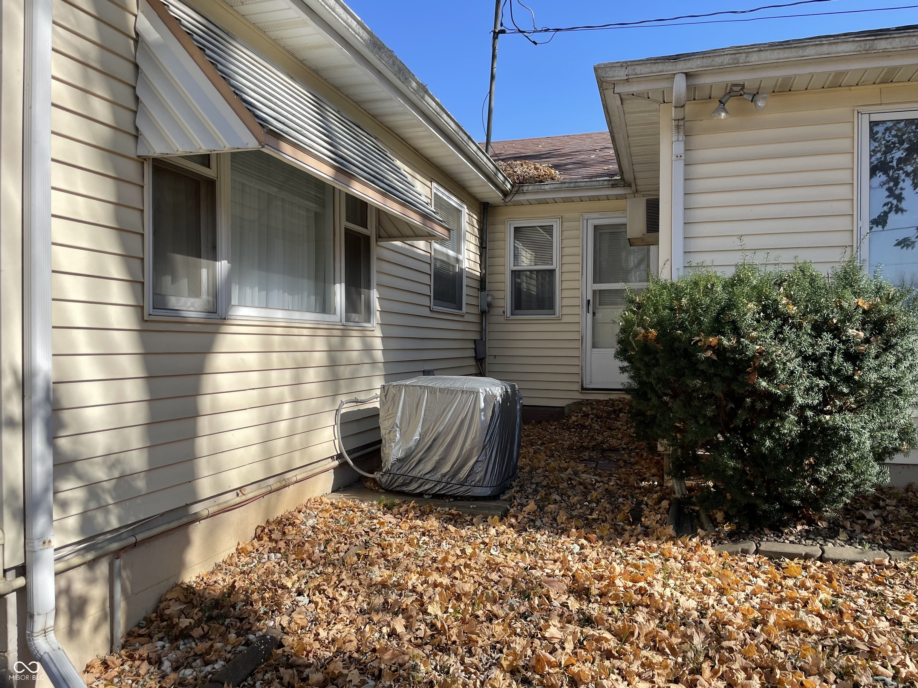 1012 Liberty Street Covington, IN 47932 - Photo 4 of 54