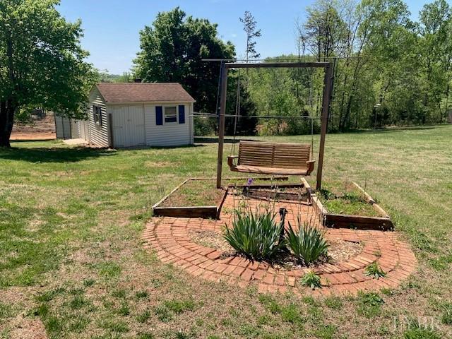 270 Crestview Drive Rustburg, VA 24588 - Photo 27 of 31