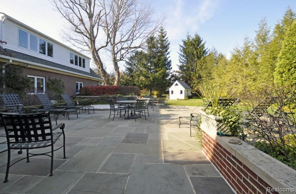 579 Lake Shore Road Grosse Pointe, MI 48236 - Photo 79 of 84 80.jpg