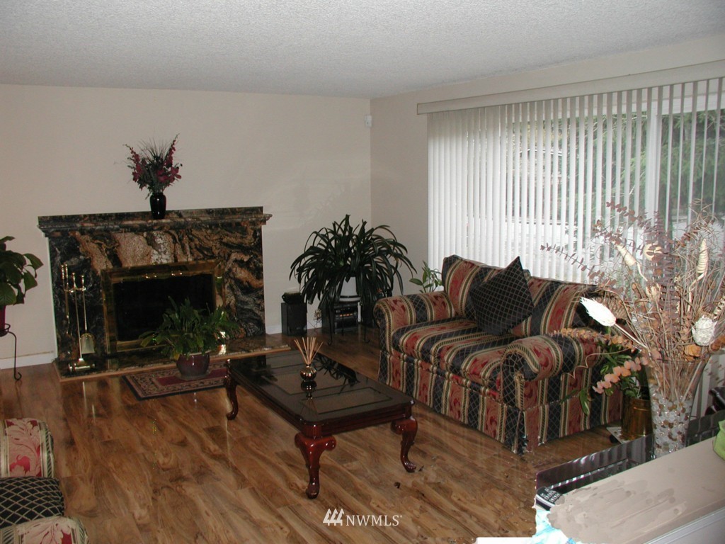 19003 127th Place Southeast Renton, WA 98058 - Photo 2 of 15