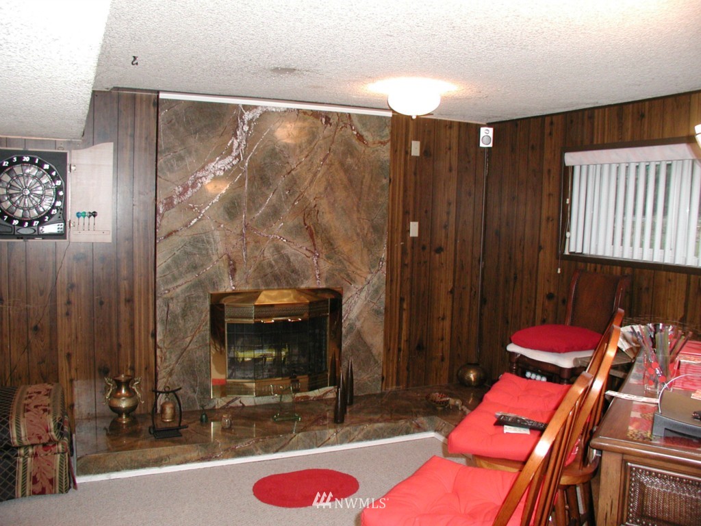 19003 127th Place Southeast Renton, WA 98058 - Photo 7 of 15