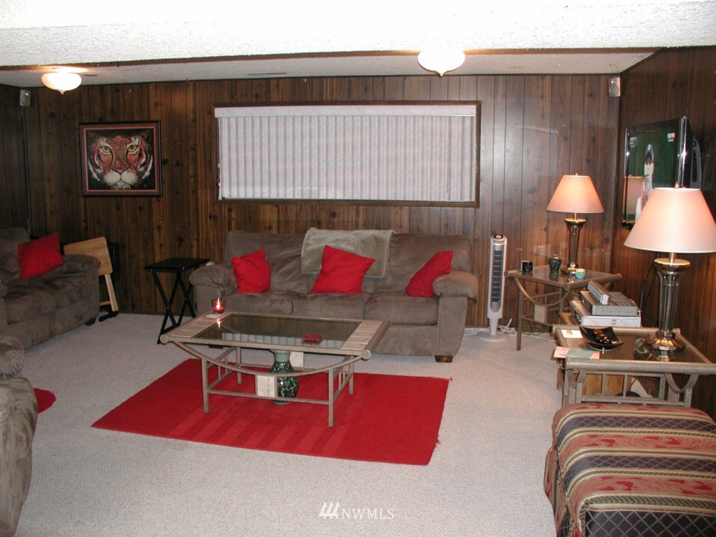 19003 127th Place Southeast Renton, WA 98058 - Photo 8 of 15