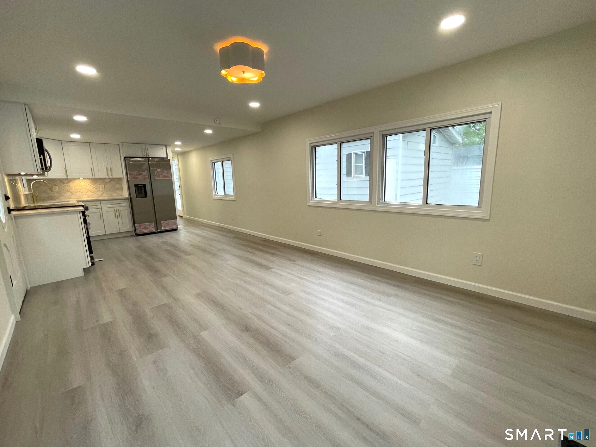 1042 Poquonnock Road Groton, CT 06340 - Photo 12 of 20