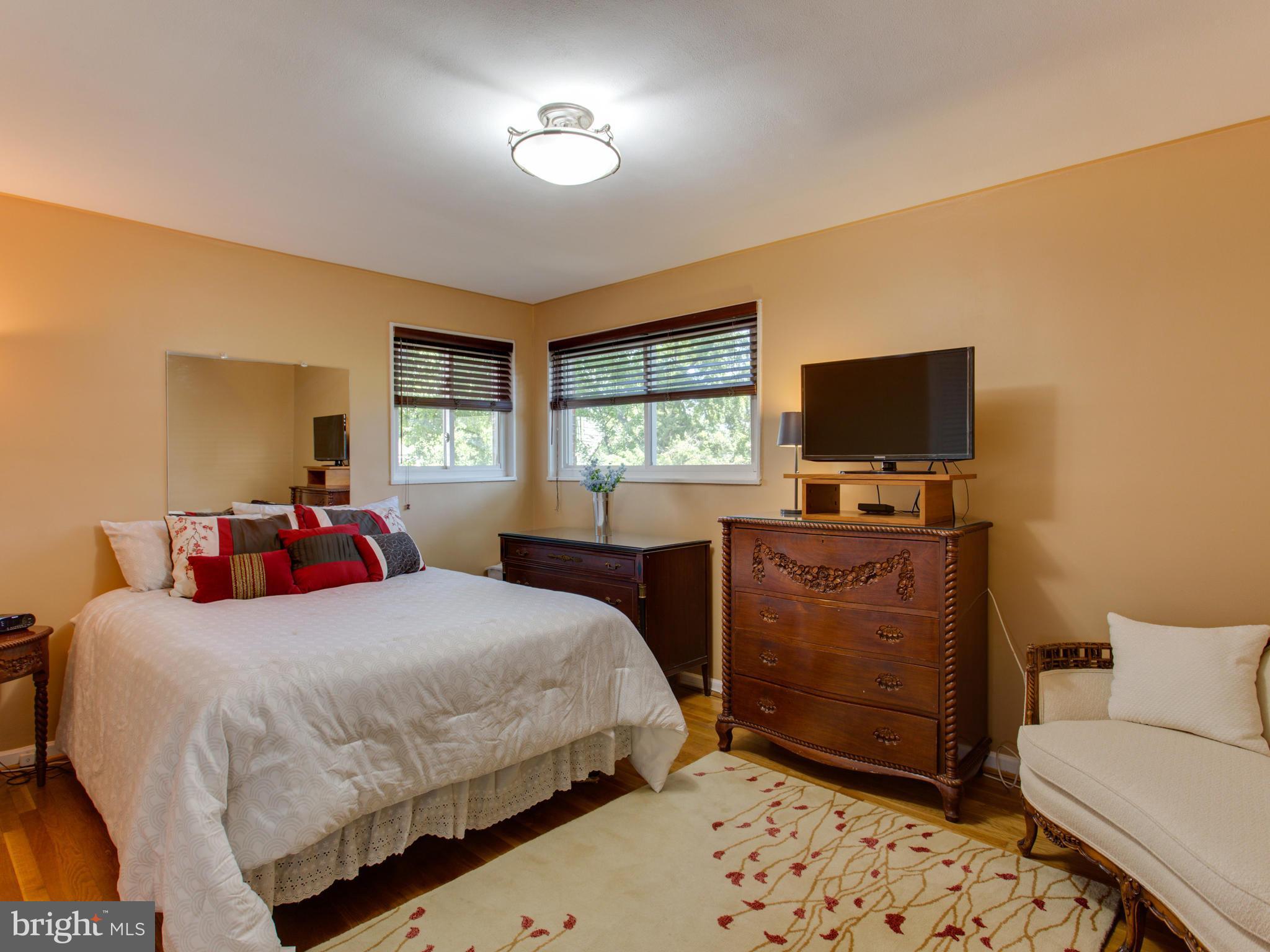 1616 Parham Road Silver Spring, MD 20903 - Photo 11 of 22 Bedroom (Master)