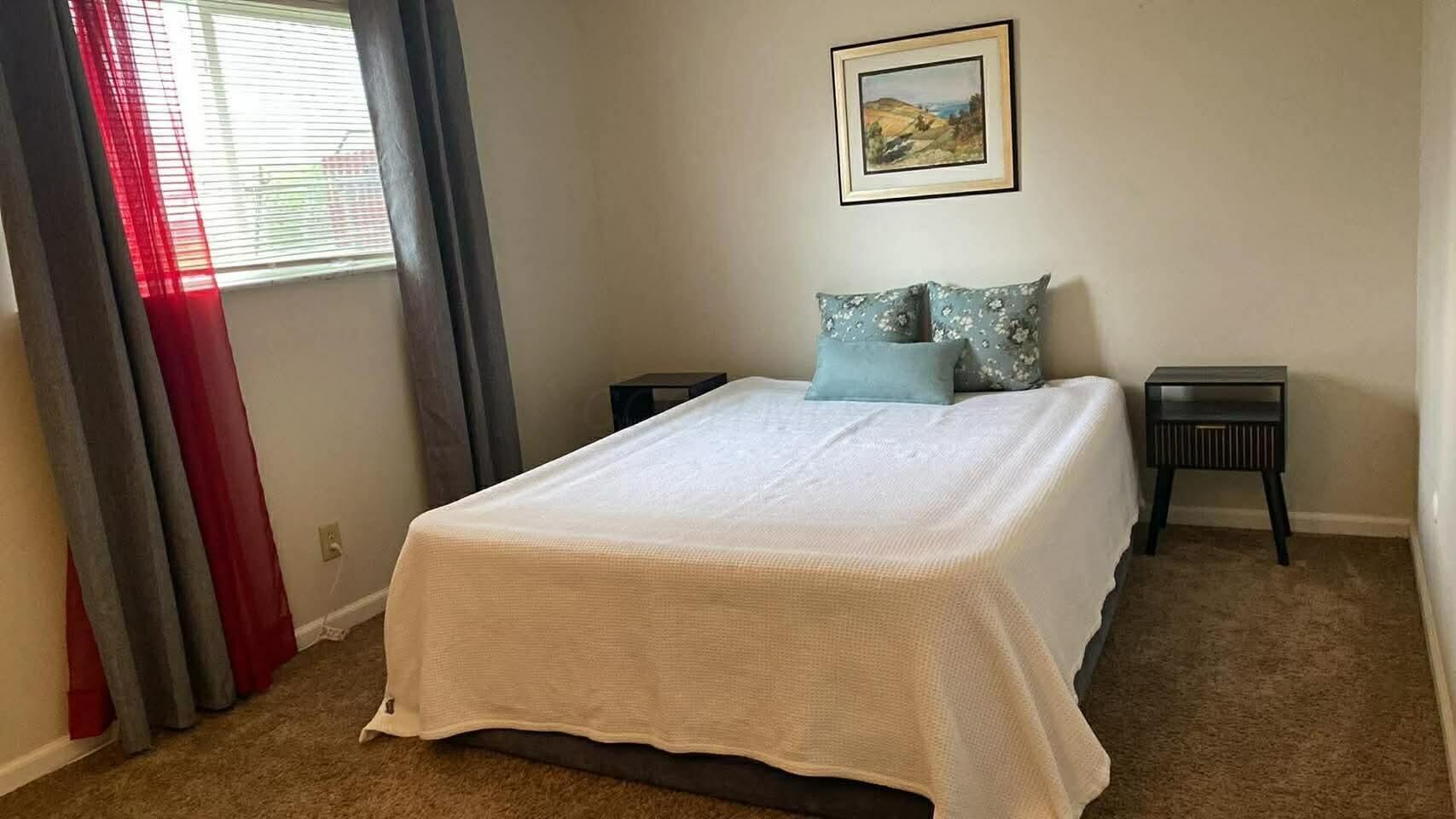 2162 Trent Road Columbus, OH 43229 - Photo 24 of 39 Bedroom 4-1