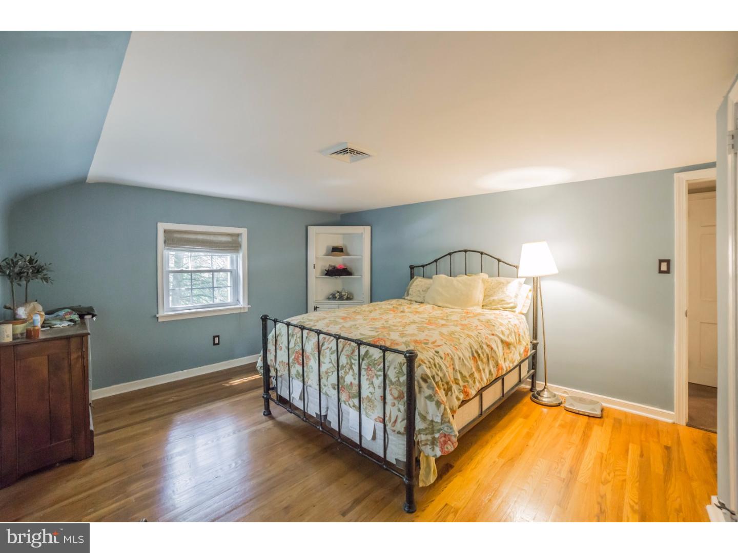 152 Beulah Road Doylestown, PA 18901 - Photo 11 of 25 Bedroom 2