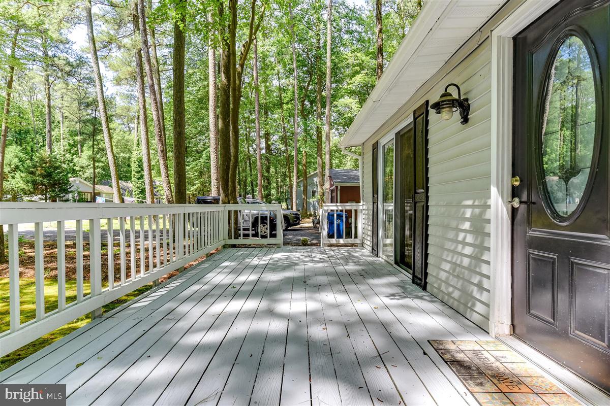 23 Falcon Bridge Road Berlin, MD 21811 - Photo 3 of 36