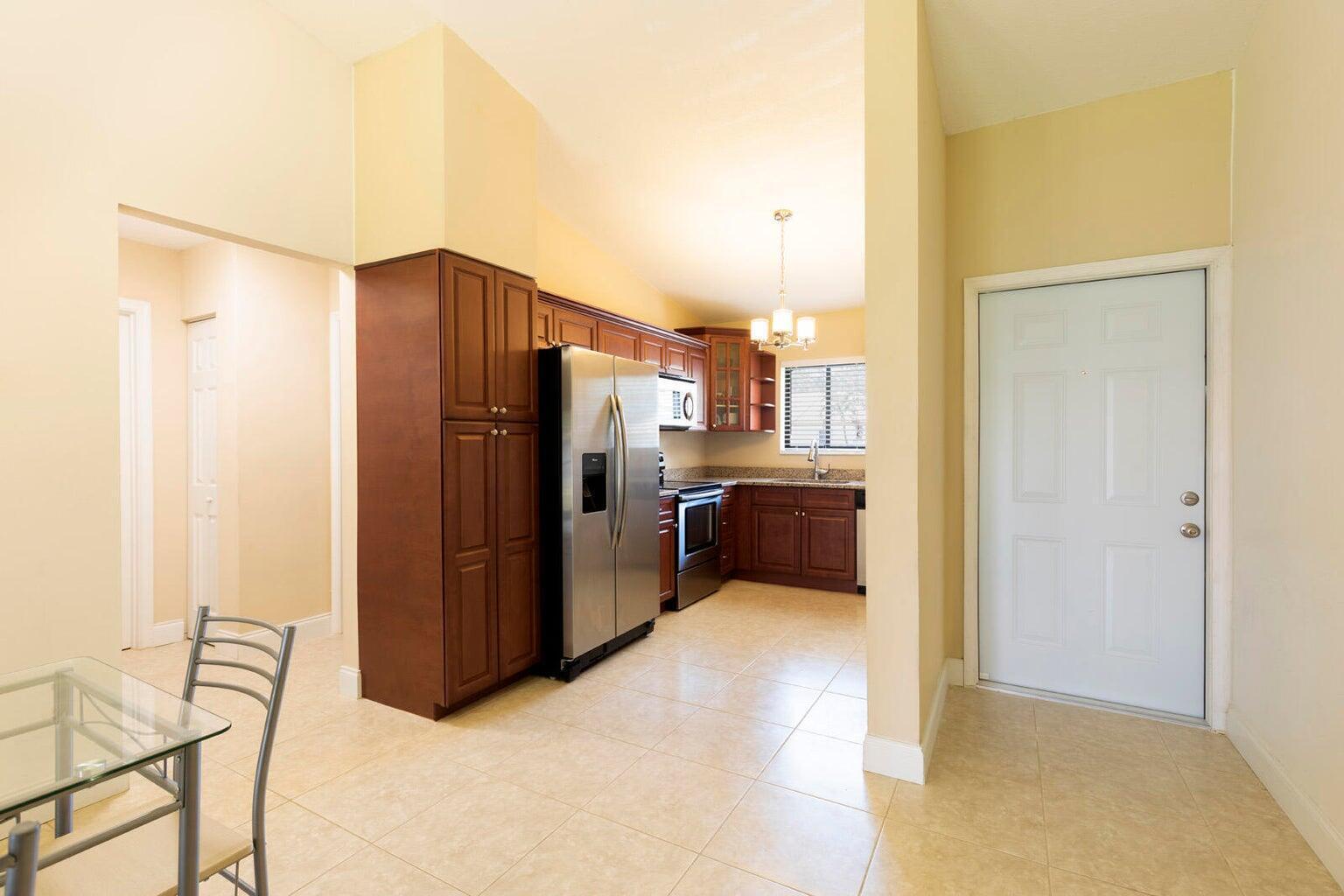 321 Olivewood Place, Unit O222 Boca Raton, FL 33431 - Photo 3 of 9 3