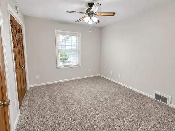 $2,850 | 2148 Riverdale Road, Germantown, TN 38138