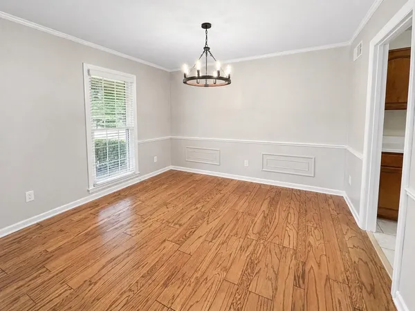 $2,850 | 2148 Riverdale Road, Germantown, TN 38138