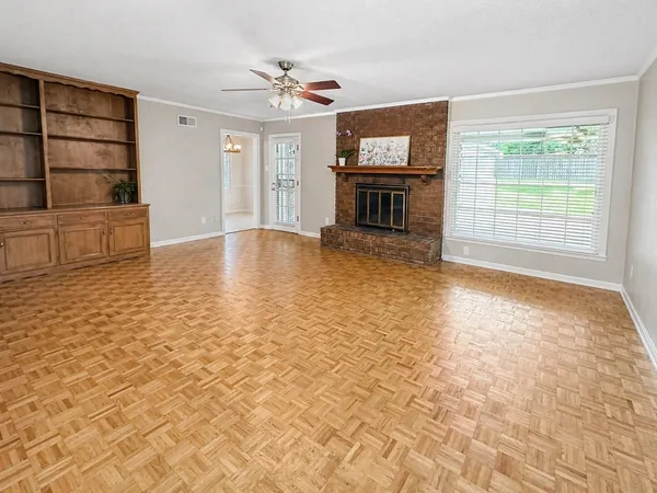 $2,850 | 2148 Riverdale Road, Germantown, TN 38138