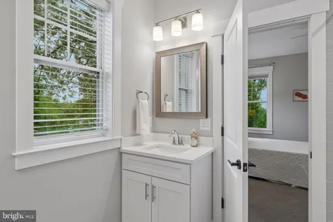 $2,400,000 | 2336 North Oak Street, Falls Church, VA 22046
