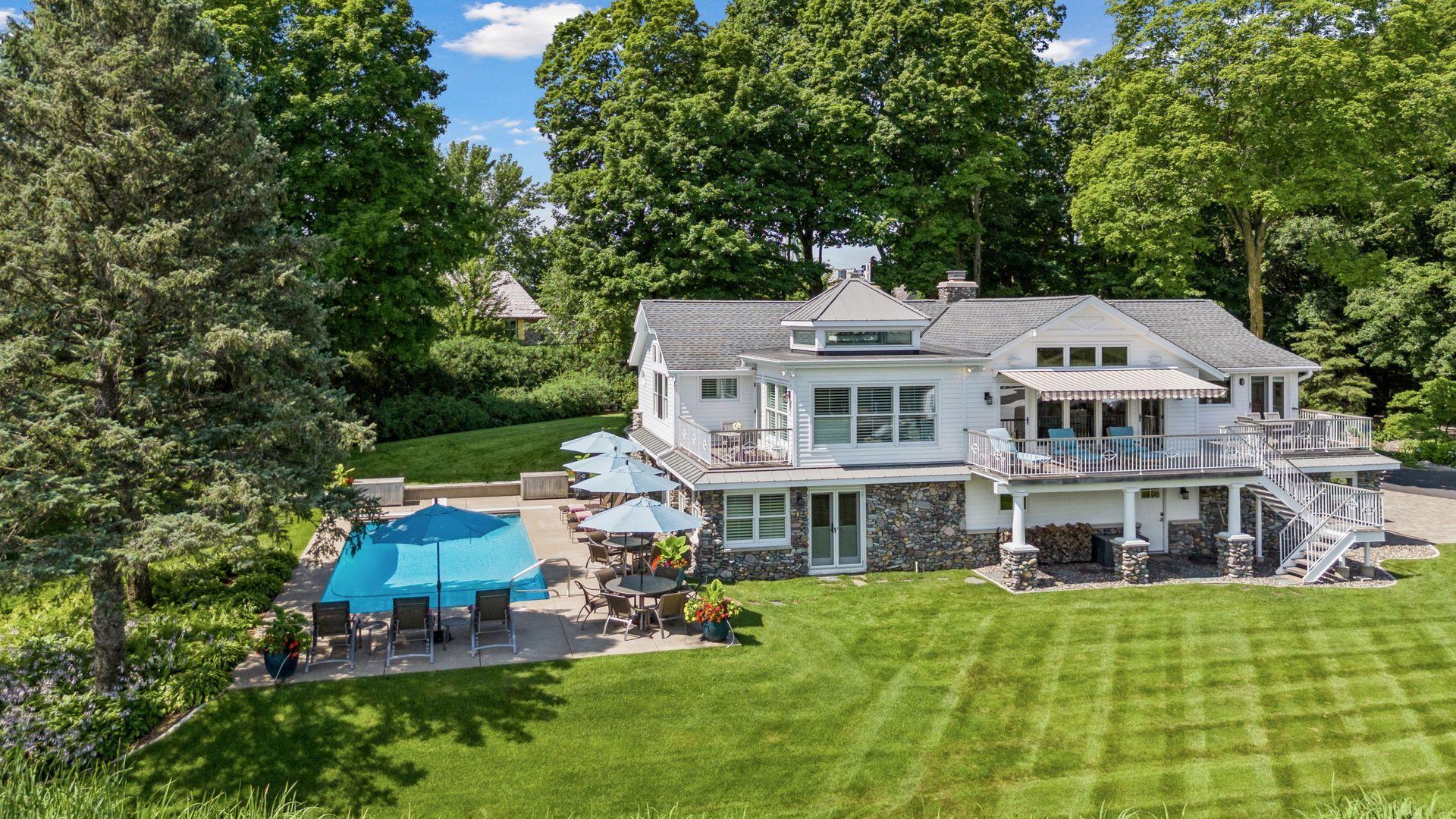 513 Ferndale Road West Wayzata, MN 55391 - Photo 103 of 106