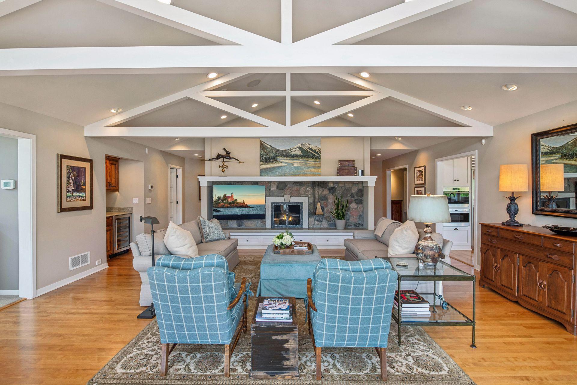 513 Ferndale Road West Wayzata, MN 55391 - Photo 11 of 106