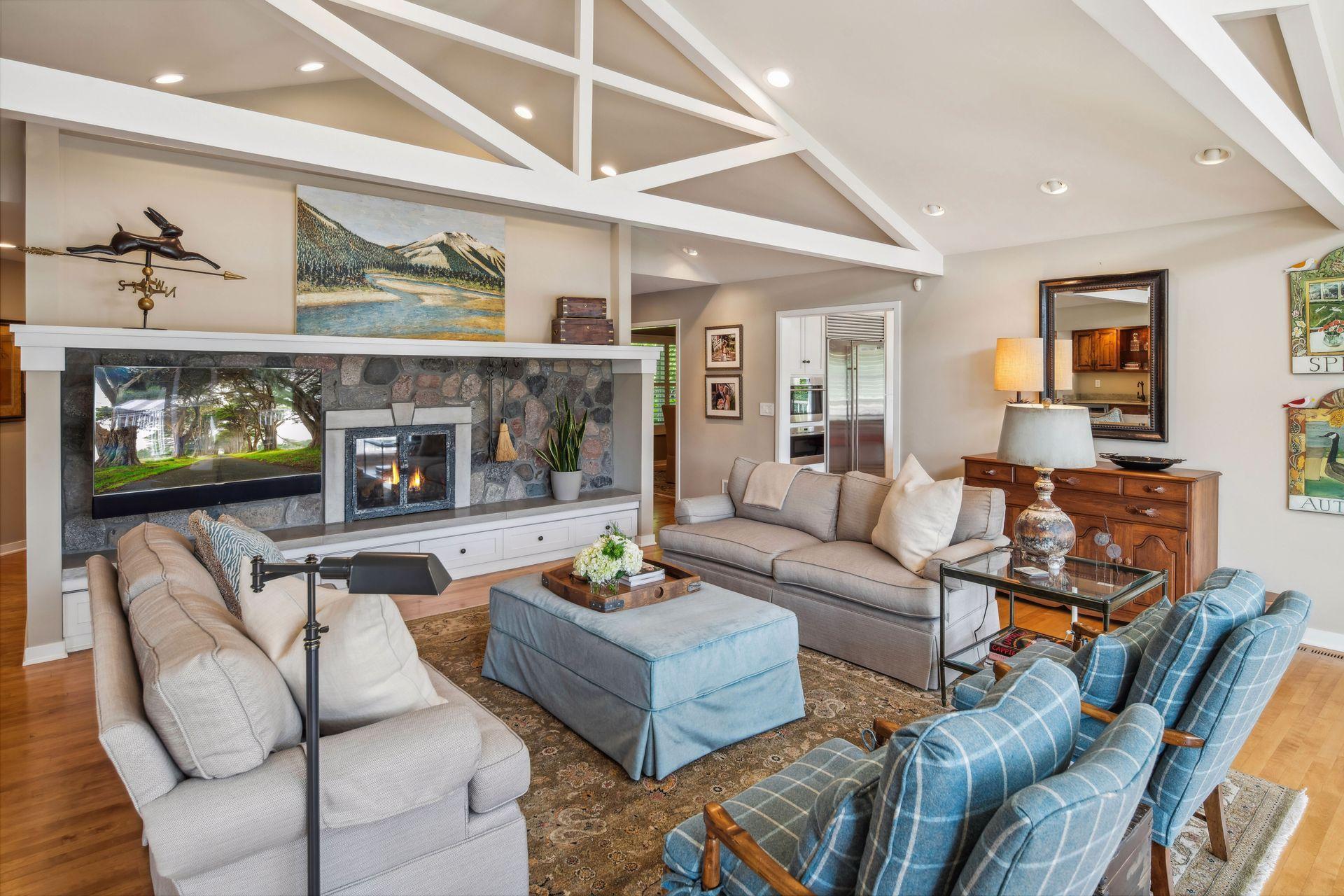 513 Ferndale Road West Wayzata, MN 55391 - Photo 13 of 106