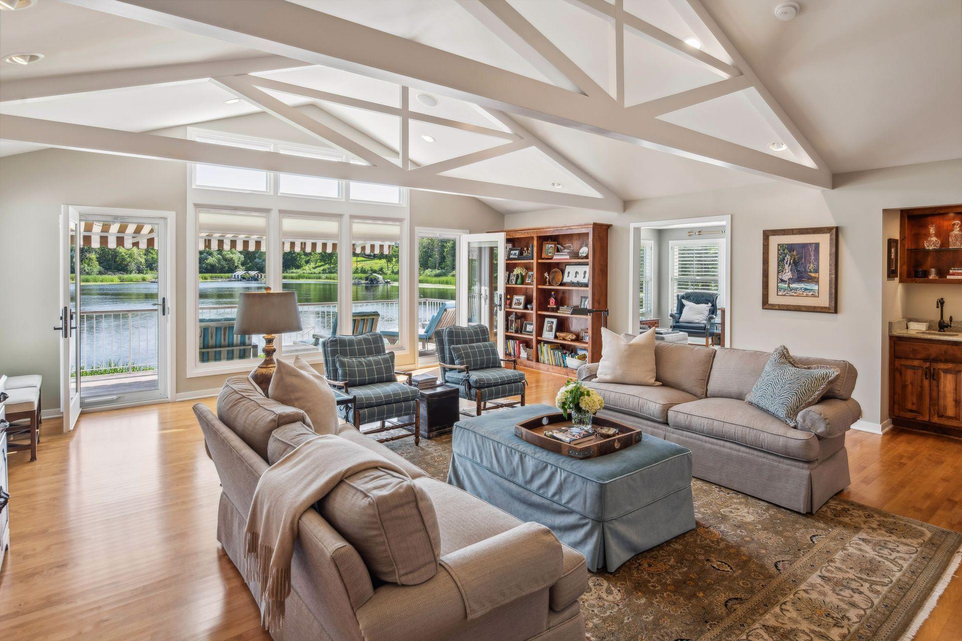 513 Ferndale Road West Wayzata, MN 55391 - Photo 15 of 106