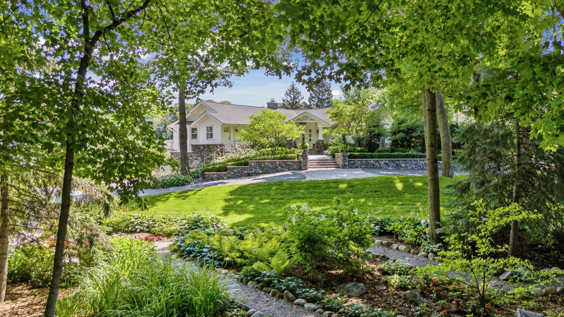 513 Ferndale Road West Wayzata, MN 55391 - Photo 99 of 106