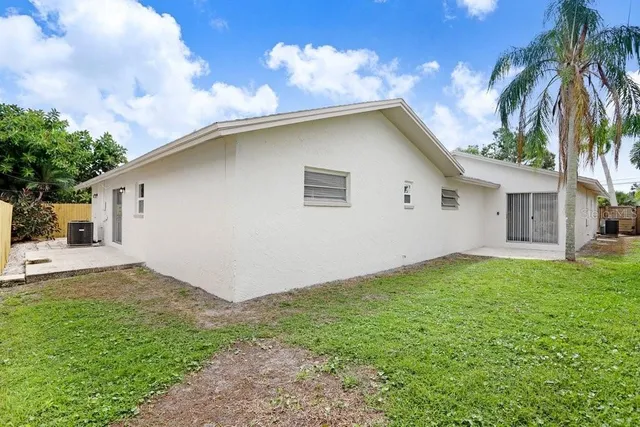 $575,000 | 3166 Downing Street, Clearwater, FL 33759