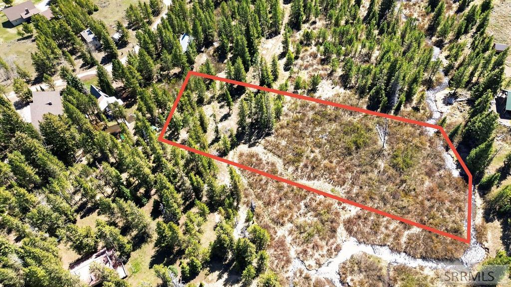4047 Kickapoo Circle Island Park, ID 83429 - Photo 13 of 35