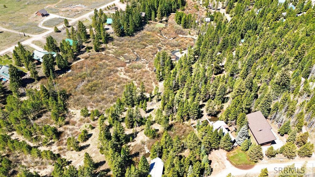 4047 Kickapoo Circle Island Park, ID 83429 - Photo 20 of 35
