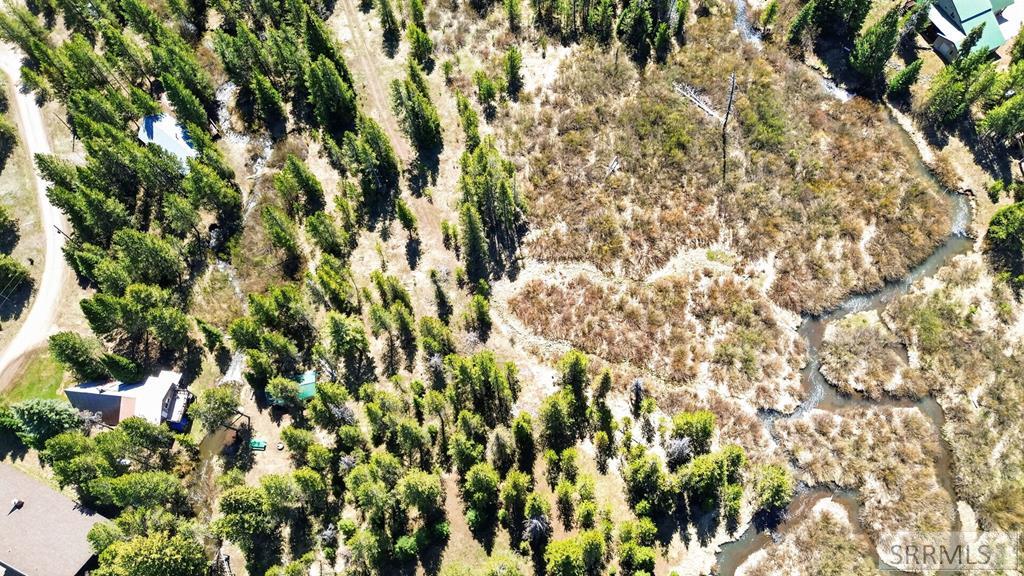 4047 Kickapoo Circle Island Park, ID 83429 - Photo 31 of 35