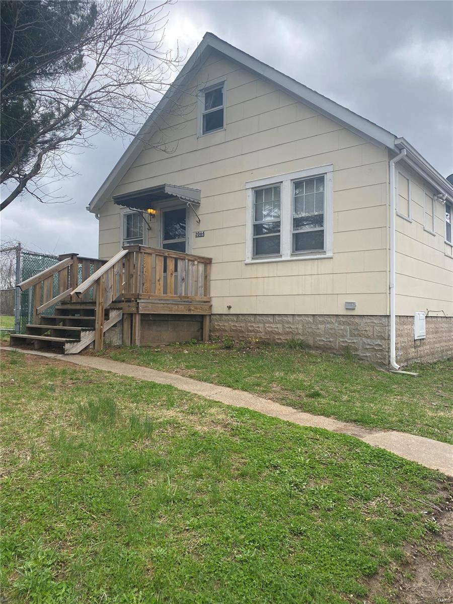 2064 Chambers Road St. Louis, MO 63136 - Photo 1 of 43