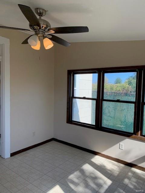 2064 Chambers Road St. Louis, MO 63136 - Photo 25 of 43
