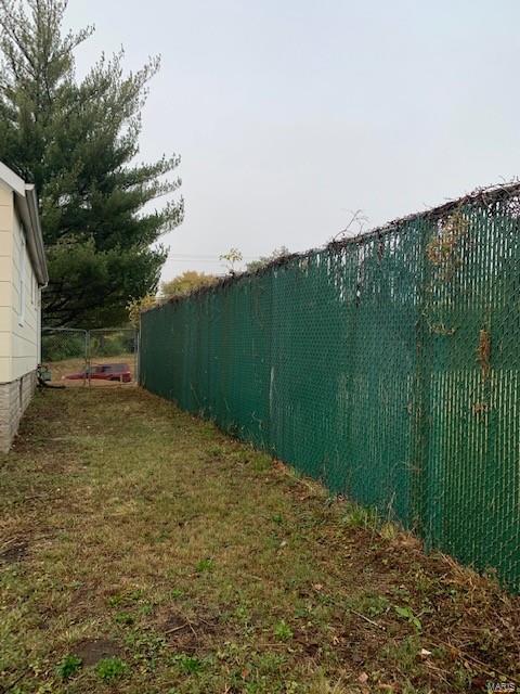 2064 Chambers Road St. Louis, MO 63136 - Photo 10 of 43