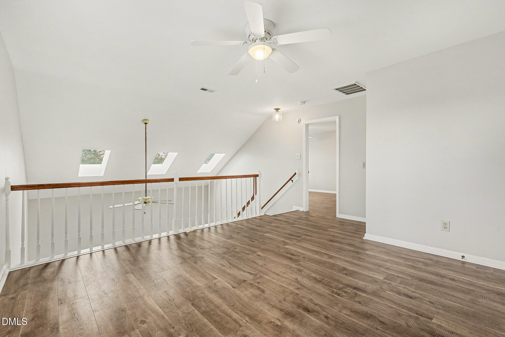 3706 Carnegie Lane Raleigh, NC 27612 - Photo 15 of 20 011_file_787