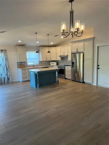 $2,250 | 254 Sunrise Boulevard, DeBary, FL 32713