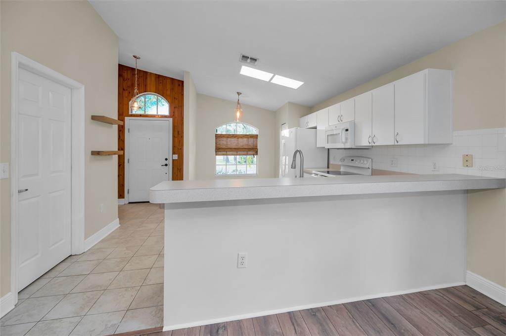 7745 Barclay Road New Port Richey, FL 34654 - Photo 13 of 58 Gallery Image 13
