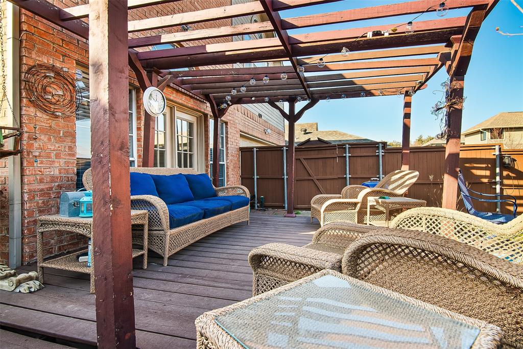 409 Red River Trail Irving, TX 75063 - Photo 28 of 31 a living room with furniture