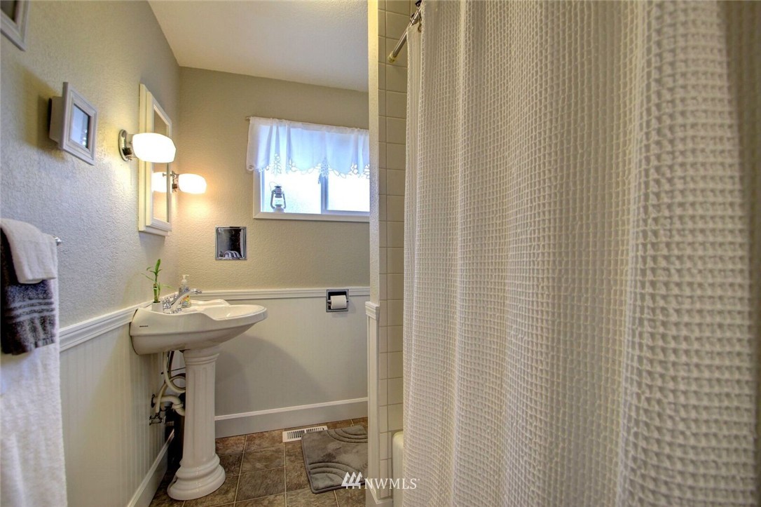 23103 East Jones Road Sedro-Woolley, WA 98284 - Photo 14 of 22 Gallery Image 14