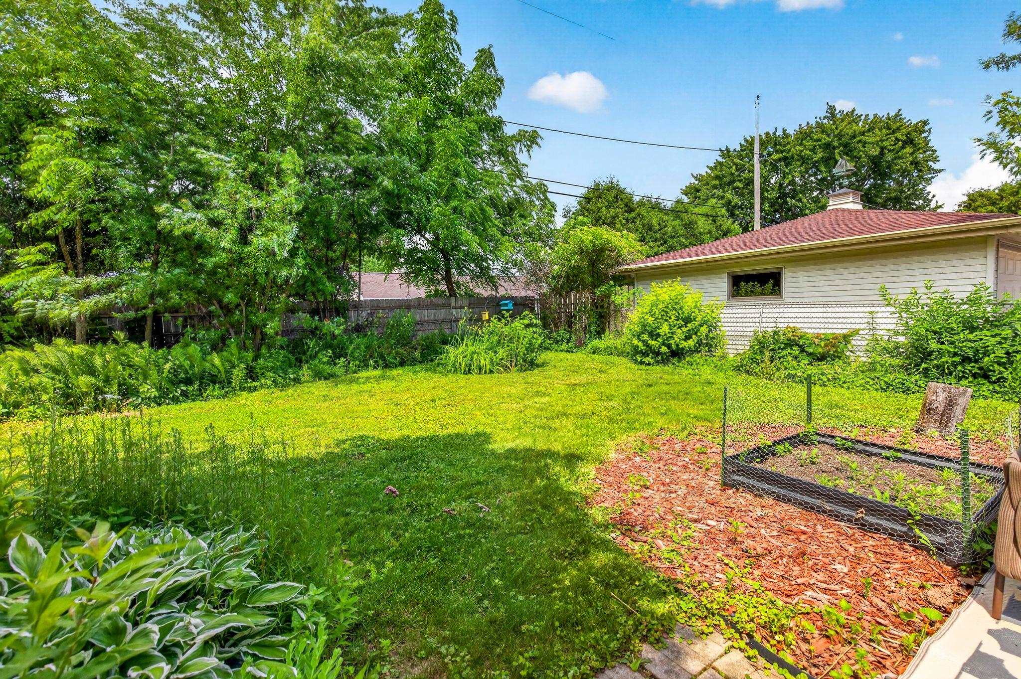 700 East Lindbergh Street Appleton, WI 54911 - Photo 49 of 57