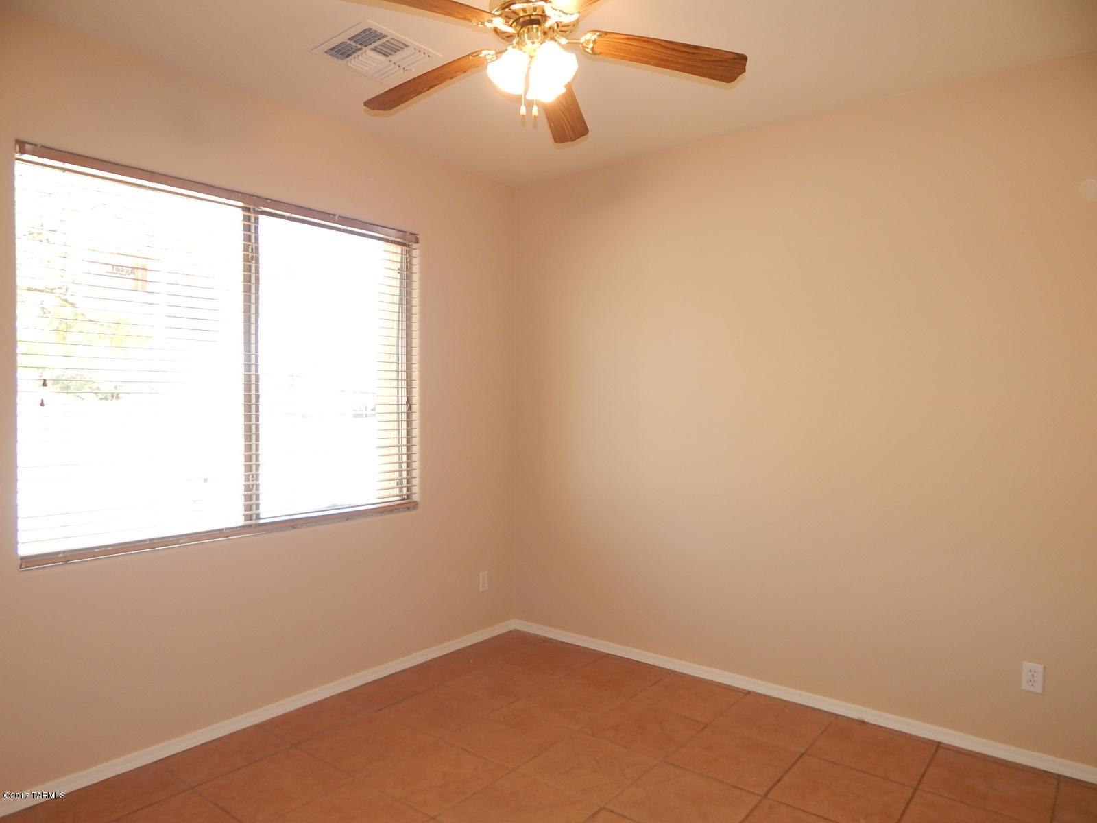 3498 South Desert Promenade Road Tucson, AZ 85735 - Photo 18 of 26