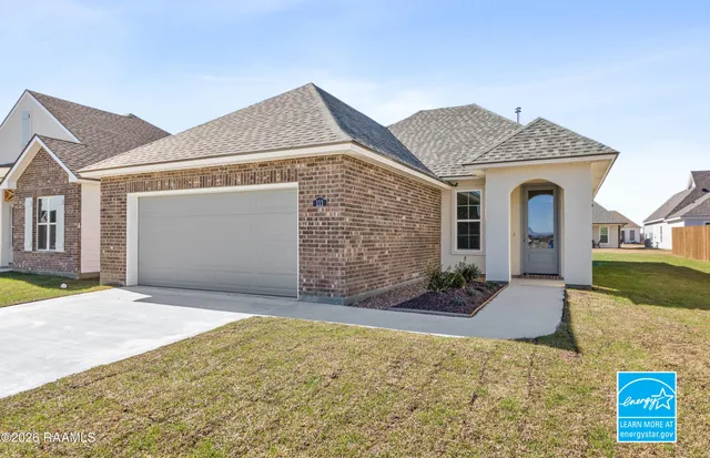 $274,000 | 111 Carreras Lane, Maurice, LA 70555