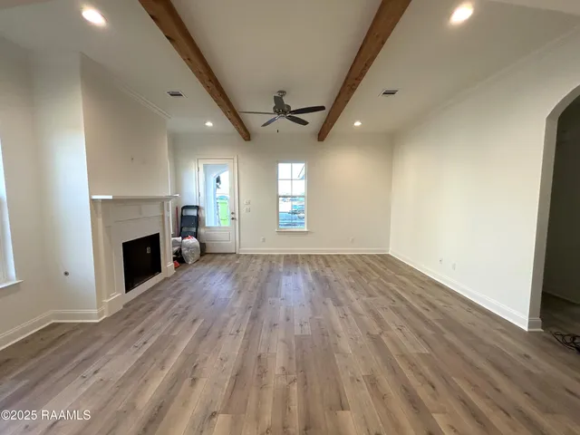 $274,000 | 111 Carreras Lane, Maurice, LA 70555