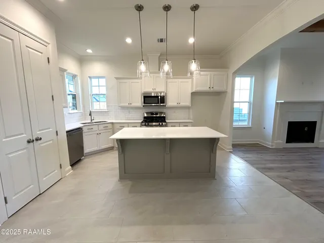 $274,000 | 111 Carreras Lane, Maurice, LA 70555