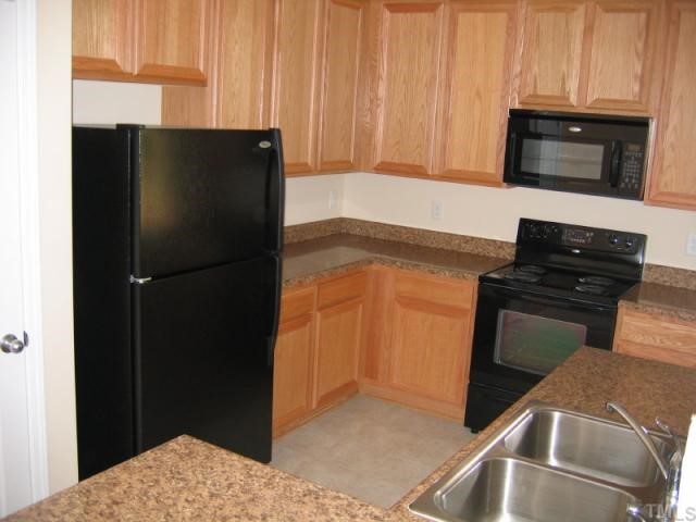 307 Deacon Ridge Street Wake Forest, NC 27587 - Photo 2 of 5 Gallery Image 2